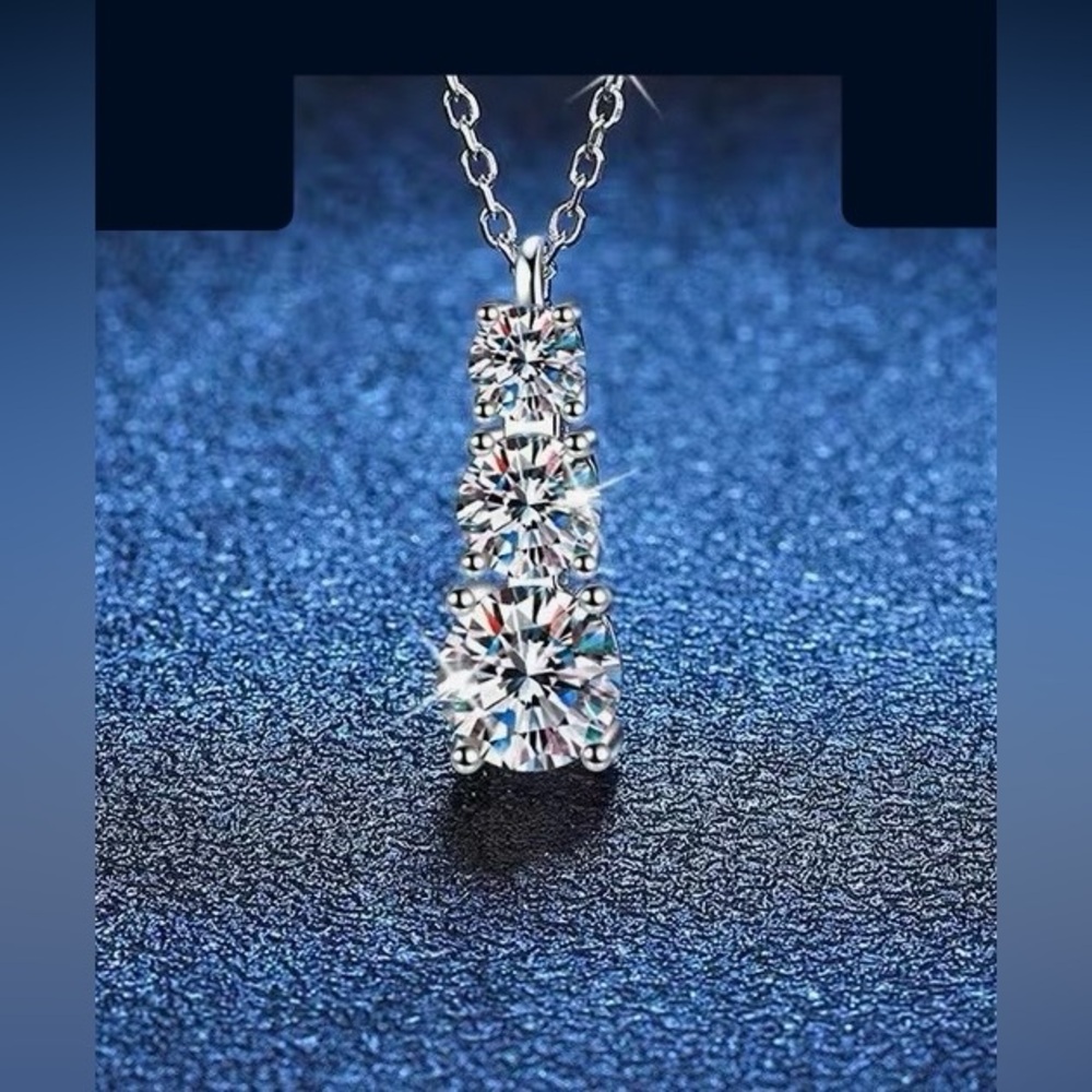 Stylish Moissanite & Silver Pendant Necklace